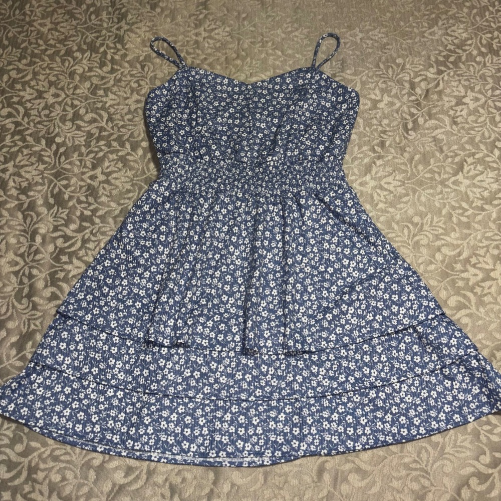 Emerald Sundae Blue Floral Smocked Tiered Mini Dress L (C30)